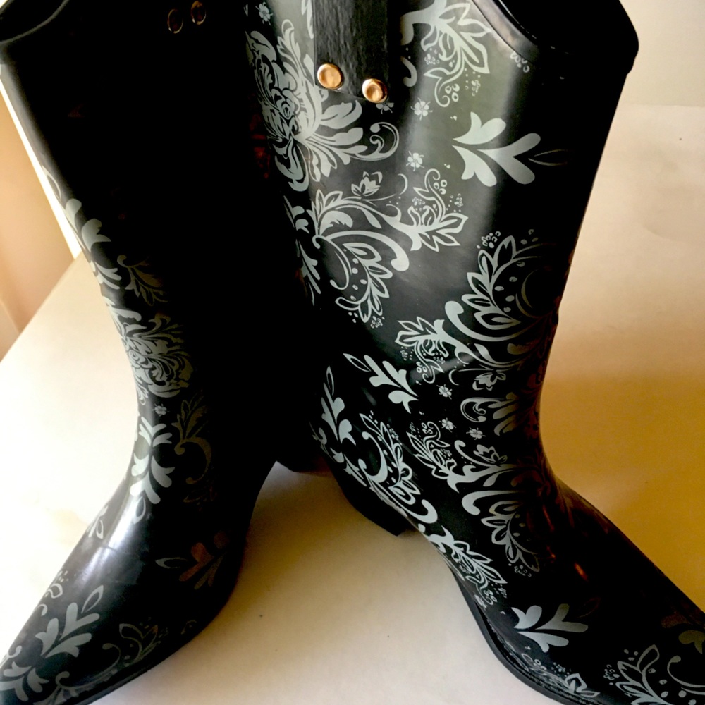 Women’s Capelli  New York Paisley Rain Boots